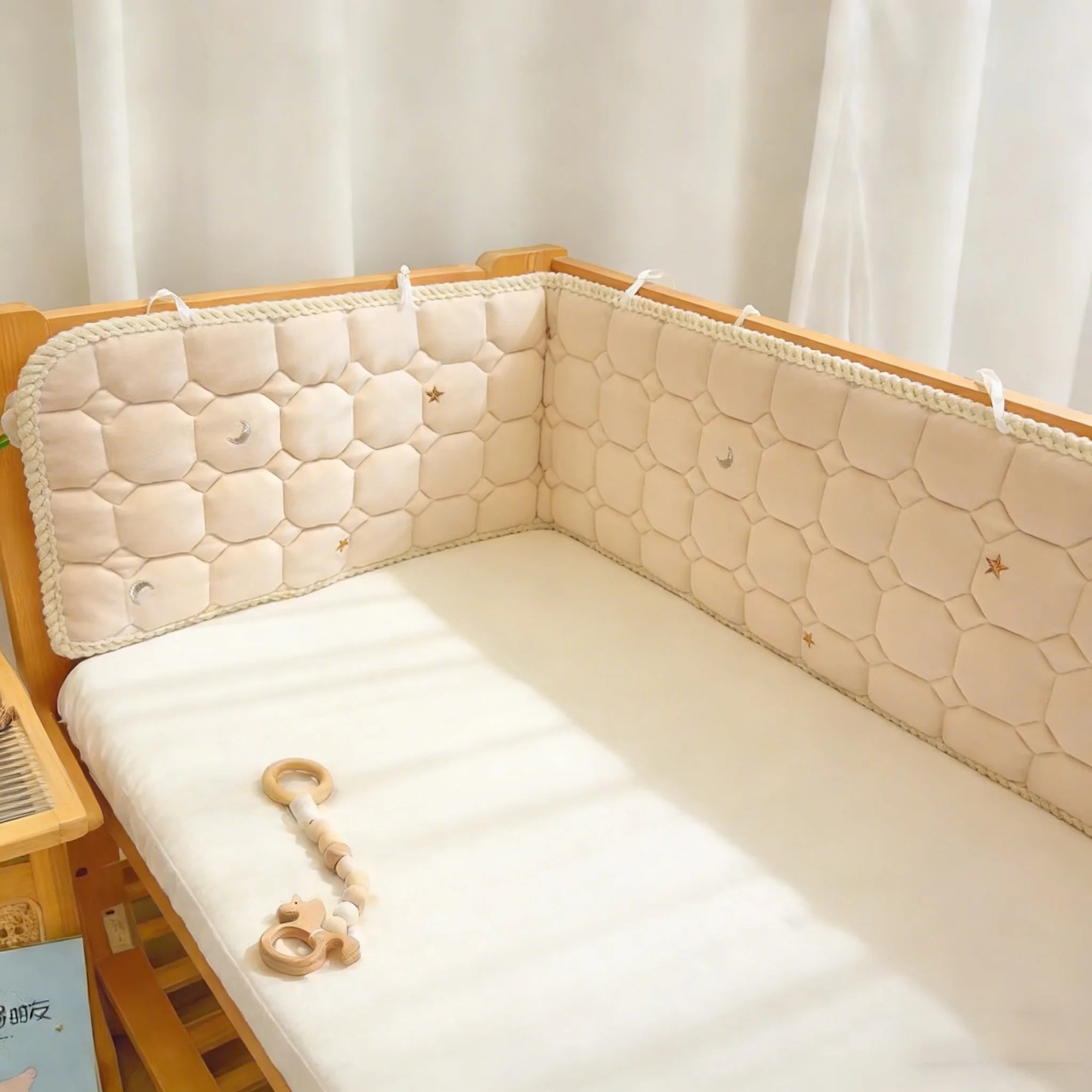 Baby Bed Thicken Bumpers Zipper Design One-piece Crib Around Cushion Cot Protector Pillows All-season bed rail and bed bumper
