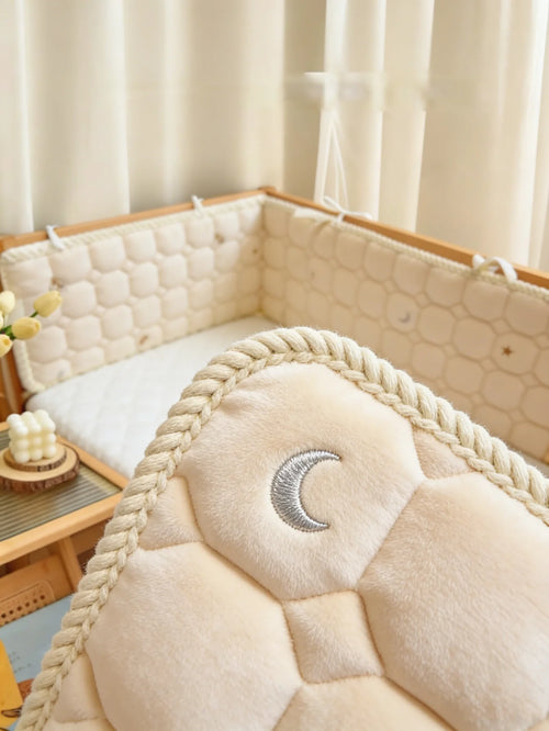 Baby Bed Thicken Bumpers Zipper Design One-piece Crib Around Cushion Cot Protector Pillows All-season bed rail and bed bumper
